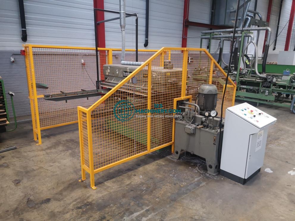 Показывать рекламу Высекальная машина